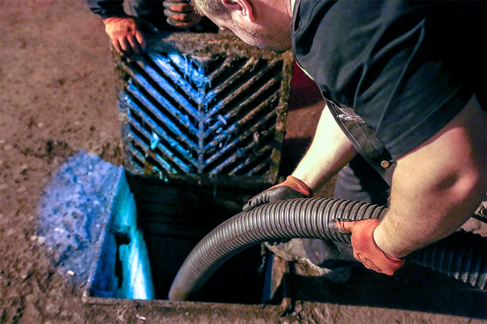 catch-basin-cleaning