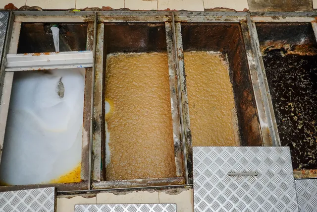grease trap clean service